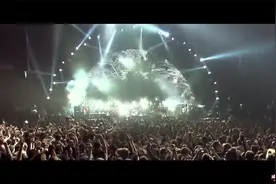 卡萨比安乐队 Kasabian - 【Fire】 超燃现场