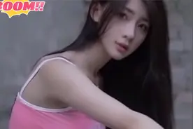 爆笑合集：妹子虽然不是很讨厌你的脚臭，但是你也不能这样吧！视频封面