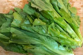 广东人太会炒香麦菜了，掌握了技巧，简单易做，好吃又有营养