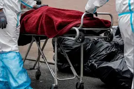 这还要重启？医生揭露纽约现状：医院选择性治疗，不少人安乐死视频封面