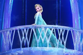 动画片：女孩拥有冰雪魔法，手一挥制造出水晶宫殿，成为冰雪女王视频封面