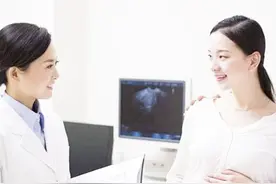 假如满足这4个条件，头胎剖腹产的妈妈，2胎也可以考虑顺产哦！视频封面