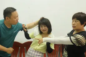 女孩带男友见家长，母亲一招试出男友人品，结局大反转视频封面