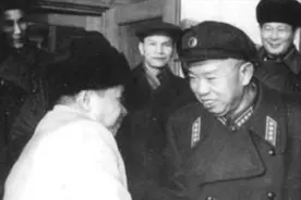 大娘舍子救红军，之后被救红军成为开国大将，为其养老送终！视频封面