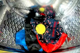 洗衣机里装个摄像头，带你看看它是如何把衣服洗干净的视频封面