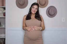 实录孕妈妈身材变化过程，看着她肚子一点点变大真令人感慨万千！视频封面