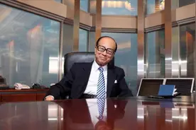 李嘉诚的“起死回生”术！挽救濒临破产小药房，带来1692亿营收！视频封面