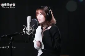 女生翻唱《爱笑的眼睛》温婉而自信，爱笑的你最美视频封面