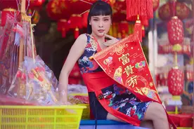 【4K超清模特写真】泰国WARAPORN系列模特Phatsoranan喜庆写真