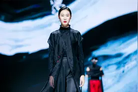 遇见天 | AW2023深圳原创时装周视频封面