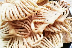 快过年了，教你做满是泡泡的馓子，3个技巧，香酥掉渣油而不腻