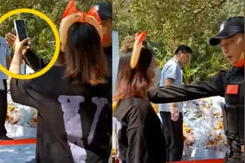女游客欲近距离接触幼狮被阻拦当场撒泼：我就要拍，你别碰我！视频封面