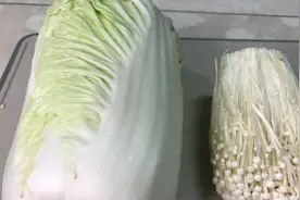 白菜搭配金针菇怎么做最好吃，农村大妈教你新做法，爽口开胃