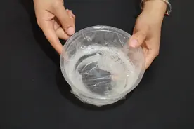 原来驱除苍蝇这么简单，房间角落放一碗水，家里苍蝇来一只灭一只视频封面