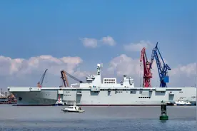 071与075总数已达12艘，规模居世界第二，随时能向海外投送2个旅视频封面