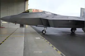 【F22细节展示】起飞前的例行检查到底有多复杂？视频封面