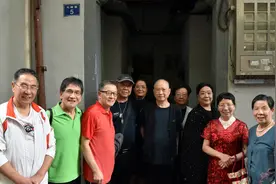 汉口大陆里五号原居民，重返大陆里寻找儿时美好的记忆视频封面