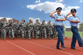 考入中国人民公安大学，毕业后回原籍还是留在北京？看看这个视频视频封面