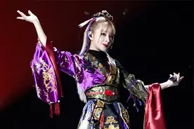 日本姐姐美依礼芽堪比王心凌！二次元神曲再翻红，学东北话超可爱视频封面