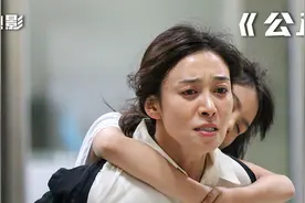 孩子是妈妈的底线，女儿被变态欺负，妈妈亲手拔下恶人28颗牙齿