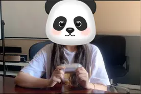 脚脱皮治不好？试试这个方法，不用洗也不用晒的脚臭星人福音！视频封面