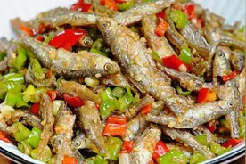 香酥小鱼干最好吃的做法，开胃下饭做法简单，还没出锅就流口水啦视频封面