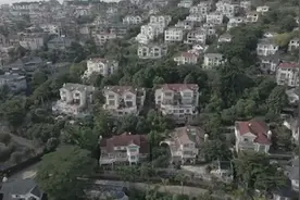 航拍南宁占地近500亩别墅群 坐拥一线江景，烂尾100多栋