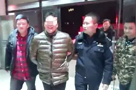 网上逃犯被抓全程“喜笑颜开”说感谢：逃亡12年习惯了与人为善视频封面
