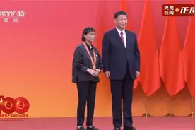 张桂梅获七一勋章