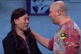 小品：雷恪生讲述首登春晚趣事，致敬经典爆笑连连，太逗了视频封面
