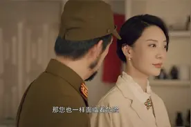 虎胆巍城：萧寒往鬼子医生嘴里灌酒，装扮成喝醉溺亡的样子视频封面