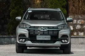 瑞虎8销量进国产SUV前五  又迎来全新2.0T动力 油耗只有7.0L视频封面