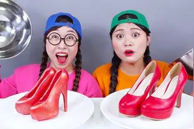 真假食物大挑战！谁能选到真正美味的食物呢？一起来试试运气！视频封面