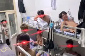 原来男生宿舍只有楼梯是直的，笑死我了哈哈哈哈哈！视频封面