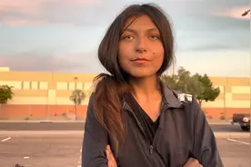 美丽坚强的20岁女孩，为何长期在美国凤凰城街头流浪视频封面