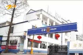 裸聊传播淫秽视频  女主播才18岁视频封面