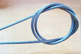 钢丝绳破损断裂，用不上力怎么办？教你个好方法，打一个钢丝绳结视频封面