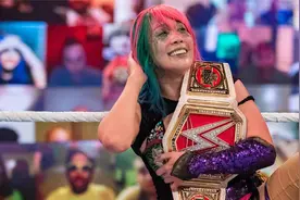 WWE“明日女皇”明日华的夺冠瞬间大盘点视频封面