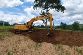 来自外行人的疑惑，柳工挖掘机的编号是9开头，如何解读呢？视频封面