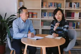 华东数学，韦兴文与执教的林琳老师互动交流－组合图形的面积视频封面