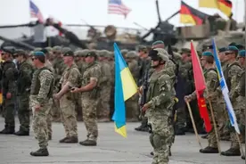 大事不妙？俄乌冲突下，北约三大屯兵方向已出，30万大军剑指俄？