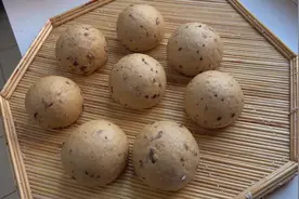 阿源蒸红枣全麦馒头，松软香甜，浓浓的枣香味，不就菜也能吃2个视频封面