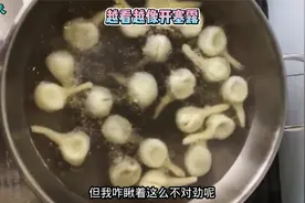 不能说像，简直一模一样视频封面