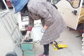 给电动车换一组电瓶要多少钱？华子说还可以接受，看看到底什么价视频封面