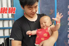两个月宝宝睡觉总惊醒，听说“猪惊骨”压惊，宝爸纯手工打造两串视频封面