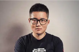 北大高材生毕业后卖米粉，被董明珠当面怒斥，如今身价早已过亿！视频封面