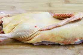 老鸭汤还是四川这种做法好喝，喝起来鲜美过瘾，鸭肉吃起来也鲜香视频封面