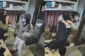 女子取快递，偶遇15年未见的大学室友，两人对视后瞬间认出对方视频封面