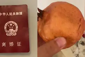 男子离完婚后回家，下秒看到屋内一幕当场傻眼：说话都带混响视频封面