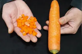胡萝卜怎么切丁？大厨教你一招，胡萝卜切丁大小均匀，太实用了